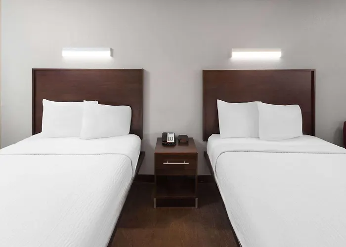 Motel Travelodge By Wyndham 2*