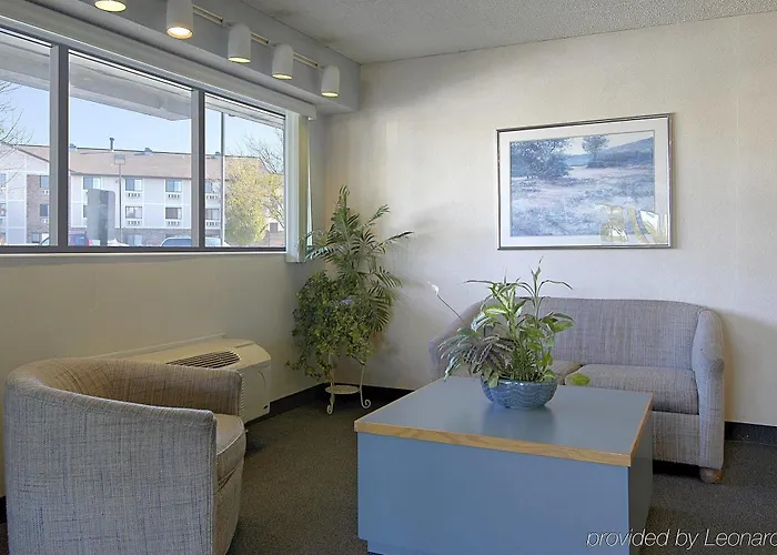 Travelodge By Wyndham Motel